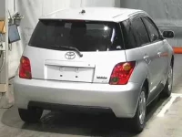 Toyota IST лот № 3013 оценка 3.5  с аукциона в Японии 1