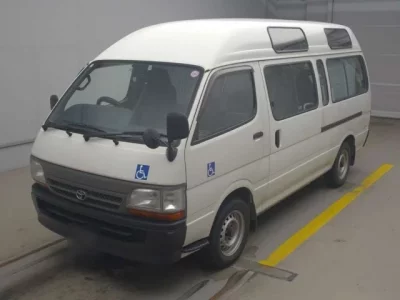Toyota HIACE  с аукциона в Японии
