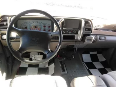 GM CHEVROLET SUBURBAN