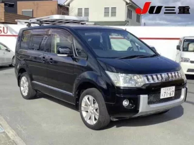 Mitsubishi DELICA D5