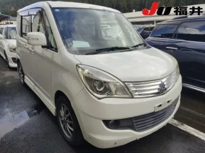 Mitsubishi DELICA D2