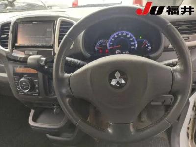 Mitsubishi DELICA D2