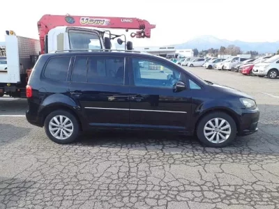Volkswagen GOLF TOURAN