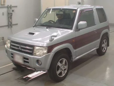 Mitsubishi PAJERO MINI