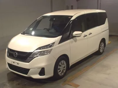 Nissan SERENA  с аукциона в Японии