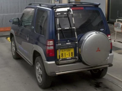 Mitsubishi PAJERO MINI