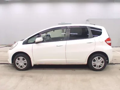 Honda FIT  с аукциона в Японии