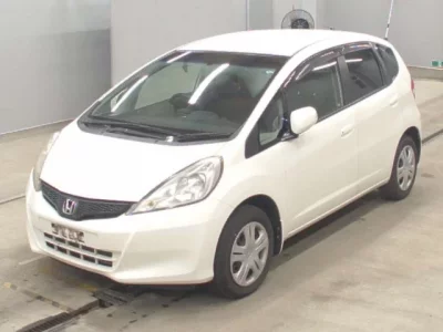 Honda FIT  с аукциона в Японии