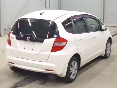 Honda FIT  с аукциона в Японии