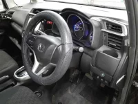 Honda FIT лот № 5513 оценка 3.5  с аукциона в Японии 6