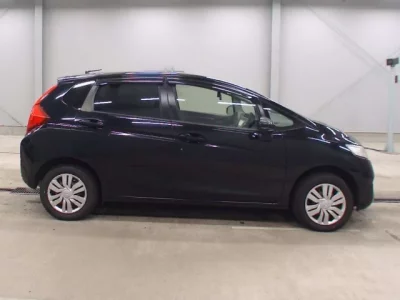 Honda FIT  с аукциона в Японии