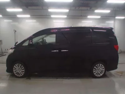 Toyota ALPHARD  с аукциона в Японии