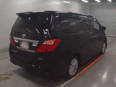 Toyota ALPHARD  с аукциона в Японии
