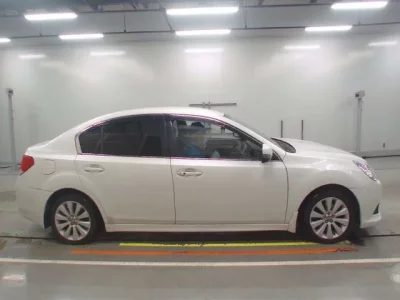 Subaru LEGACY B4  с аукциона в Японии