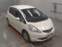 Honda FIT лот № 30483 оценка 3.5  с аукциона в Японии 4