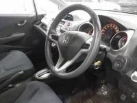 Honda FIT лот № 30483 оценка 3.5  с аукциона в Японии 6