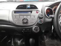 Honda FIT лот № 30483 оценка 3.5  с аукциона в Японии 8
