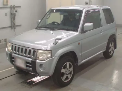 Mitsubishi PAJERO MINI