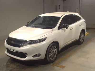 Toyota HARRIER  с аукциона в Японии