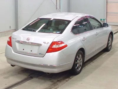Nissan TEANA  с аукциона в Японии