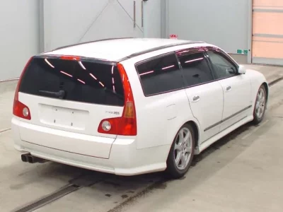 Nissan STAGEA