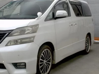 Toyota VELLFIRE  с аукциона в Японии