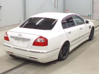 Nissan CIMA  с аукциона в Японии