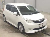 Subaru TREZIA лот № 5578 оценка 4  с аукциона в Японии 4