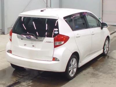 Subaru TREZIA  с аукциона в Японии