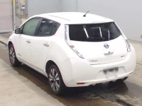 Nissan LEAF лот № 5577 оценка 4  с аукциона в Японии 5
