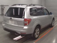 Subaru FORESTER лот № 30523 оценка 3.5  с аукциона в Японии 1
