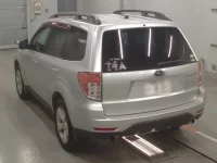 Subaru FORESTER лот № 30523 оценка 3.5  с аукциона в Японии 5