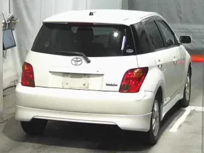 Toyota IST  с аукциона в Японии