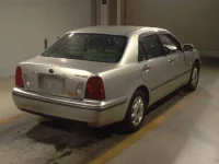 Toyota PROGRES лот № 4270 оценка 3.5  с аукциона в Японии 1