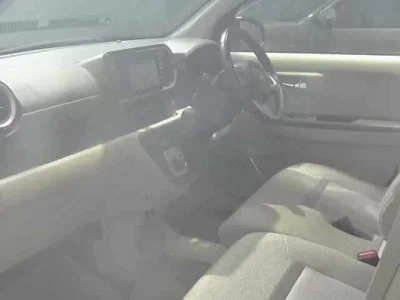 Toyota PASSO  с аукциона в Японии