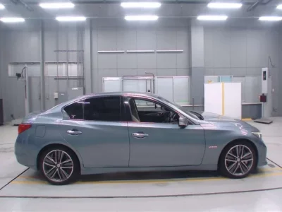 Nissan SKYLINE  с аукциона в Японии