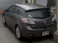 Mazda AXELA лот № 17089 оценка 4  с аукциона в Японии 1