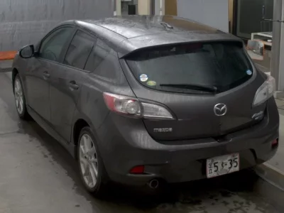 Mazda AXELA  с аукциона в Японии