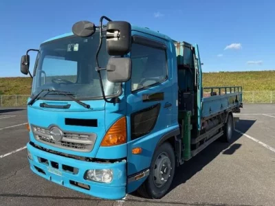Hino TRUCK