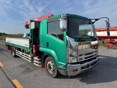 Isuzu TRUCK
