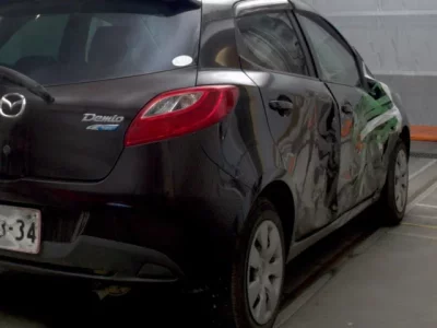 Mazda DEMIO  с аукциона в Японии