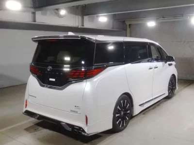Toyota ALPHARD  с аукциона в Японии