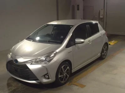 Toyota VITZ  с аукциона в Японии