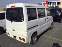 Mitsubishi MINICAB VAN лот № 8053 оценка R  с аукциона в Японии 5