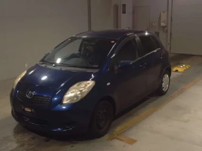 Toyota VITZ  с аукциона в Японии