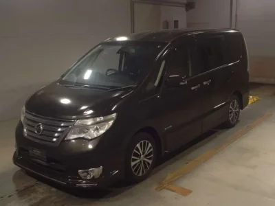 Nissan SERENA  с аукциона в Японии