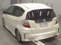 Honda FIT лот № 30572 оценка R  с аукциона в Японии 5