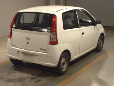 Daihatsu MIRA  с аукциона в Японии
