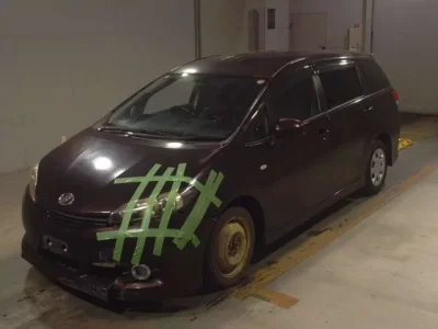 Toyota WISH  с аукциона в Японии