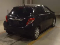 Toyota VITZ лот № 4149 оценка 3.5  с аукциона в Японии 1